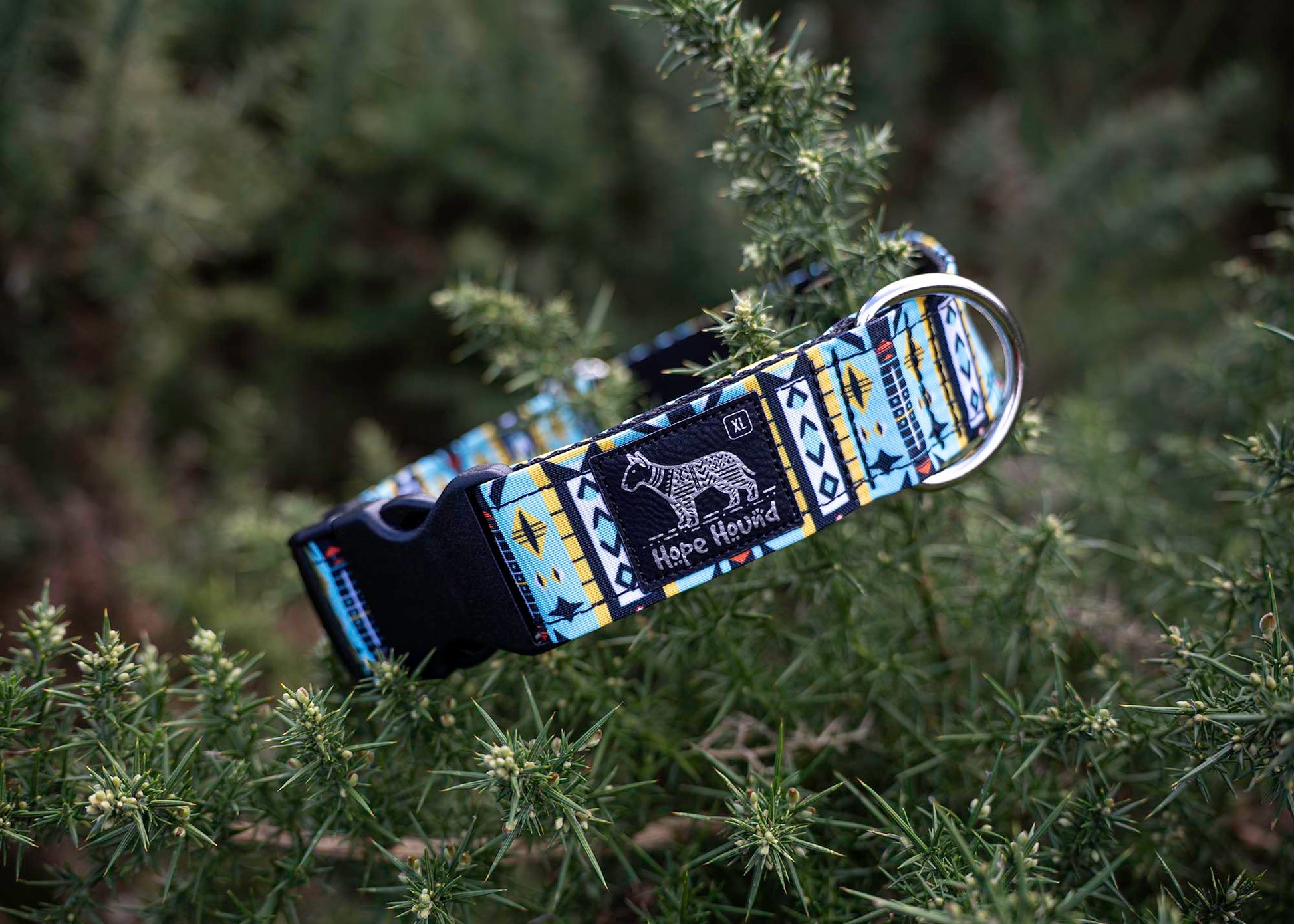 Dog collar with geometric African tribal  pattern 