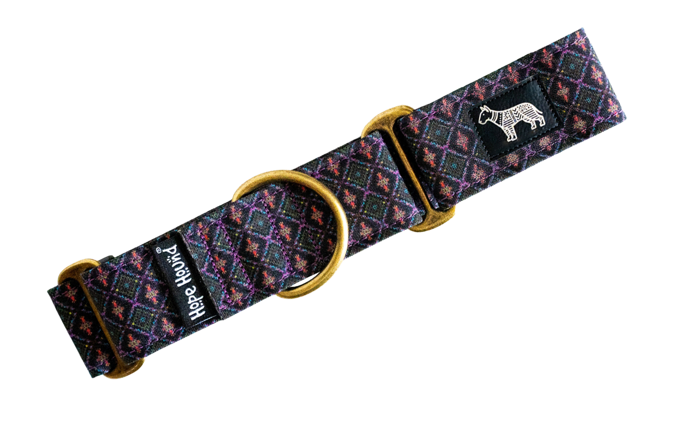Bordeaux - Martingale Collar